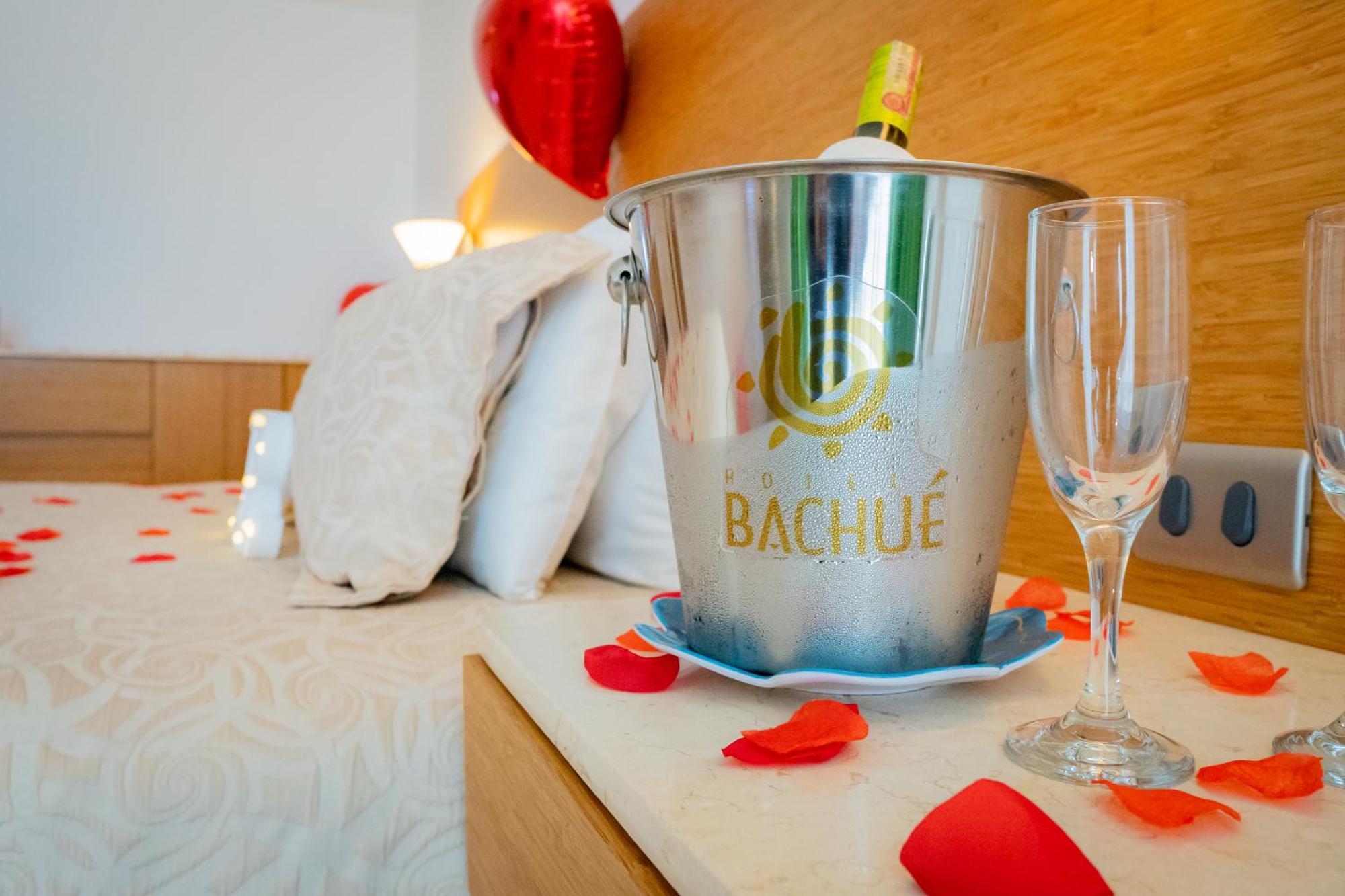 Hotel Bachue Girardot Exteriör bild