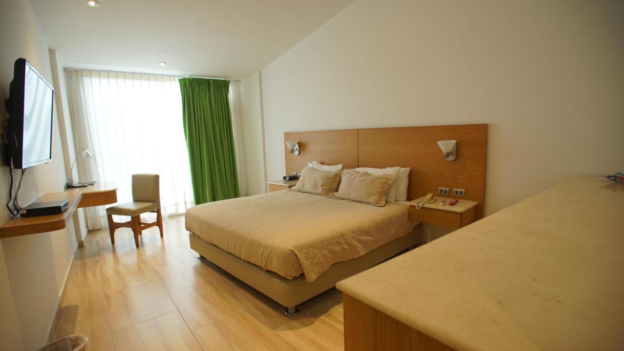 Hotel Bachue Girardot Exteriör bild